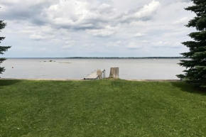 Peaceful Lakefront Houghton Lake Property with Deck!